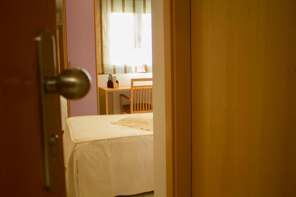 Hotel Restaurante Caracho Corella Chambre photo