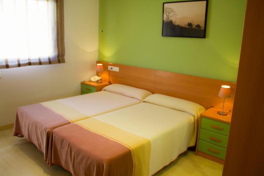 Hotel Restaurante Caracho Corella Chambre photo