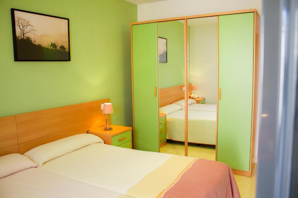 Hotel Restaurante Caracho Corella Chambre photo