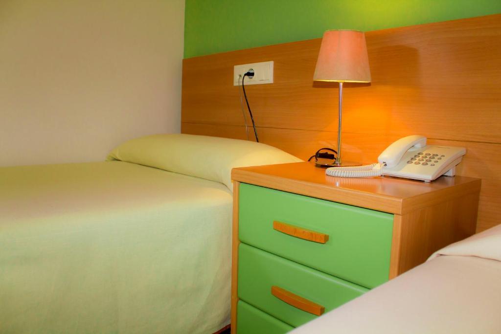 Hotel Restaurante Caracho Corella Chambre photo